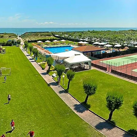 Nova Marina *
