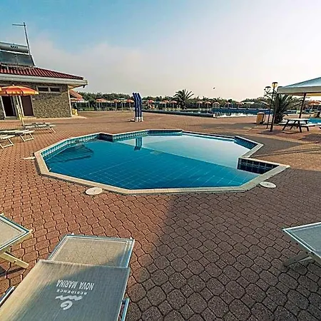 Szálloda Nova Marina *