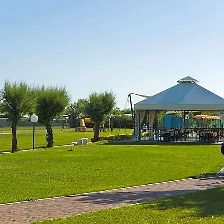 Otel Nova Marina *